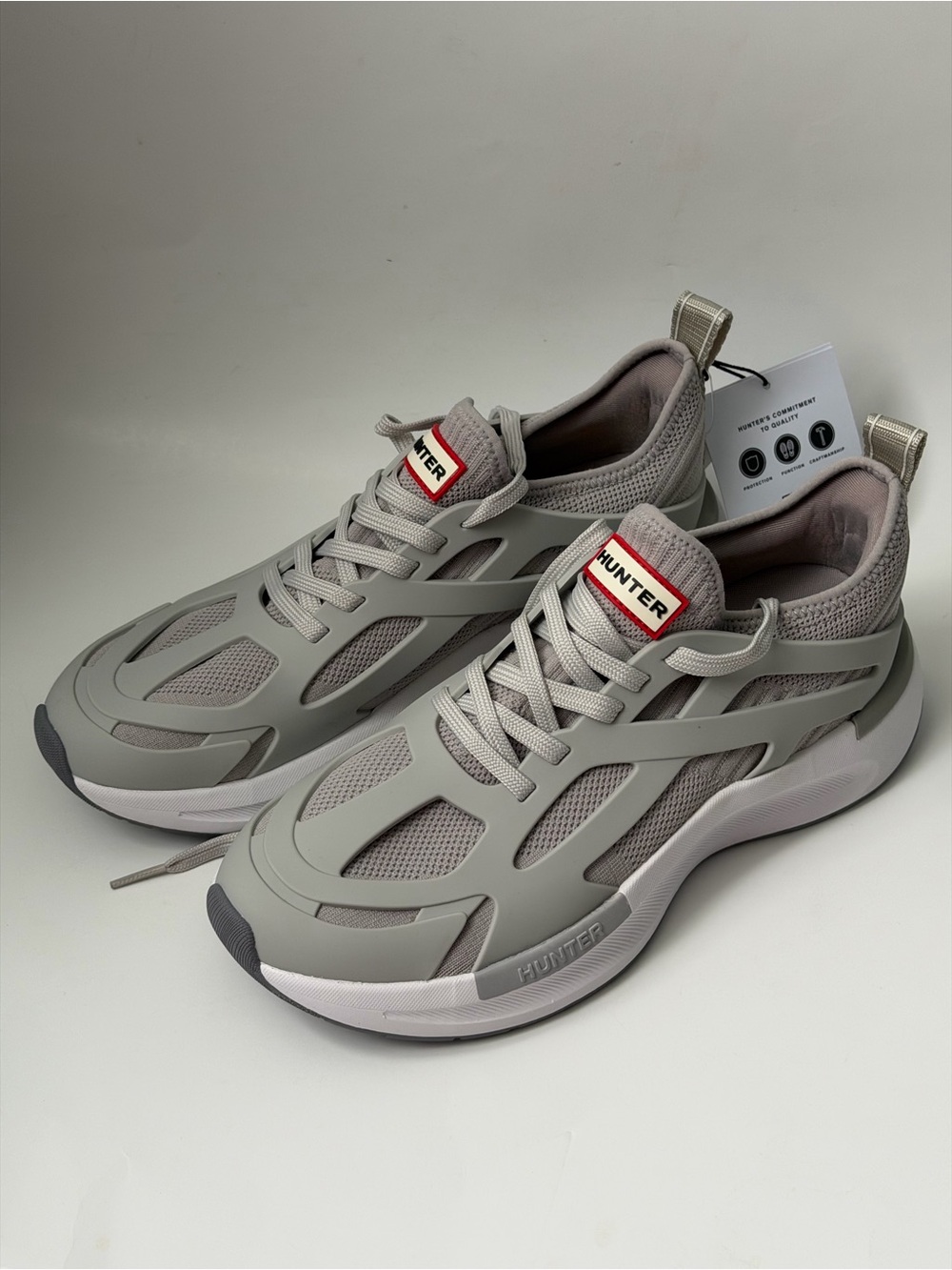 Hunter tulip Grey Athletic Sneakers